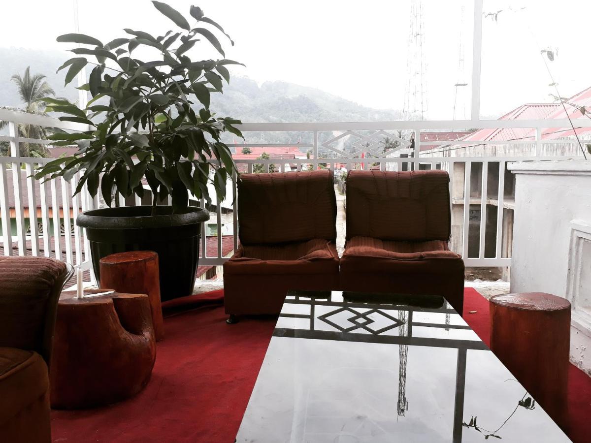Bumimi Homestay Painan Exterior foto